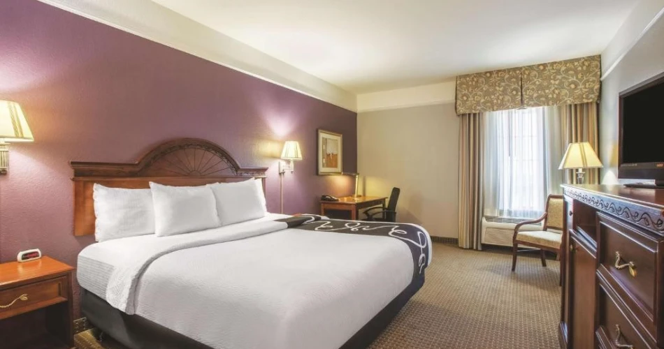 Casino and Comfort: Top-Rated Hotels Around Winstar Casino