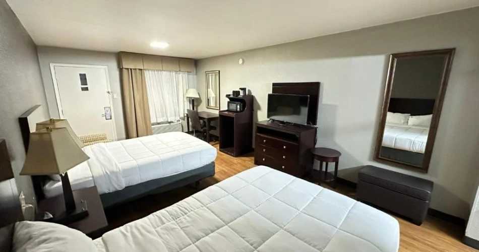 Paws and Stay: Top Pet-Friendly Hotels Near Winstar Casino, Thackerville